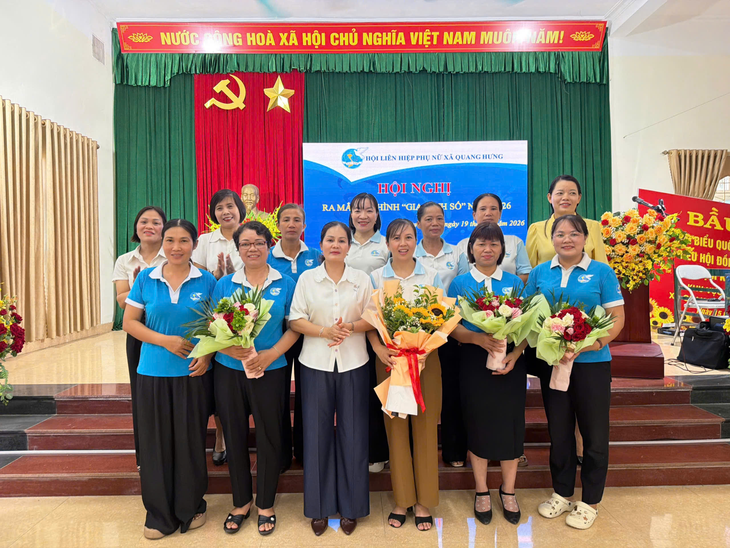 Phụ nữ Quang Hưng góp sức xây dựng cộng đồng số