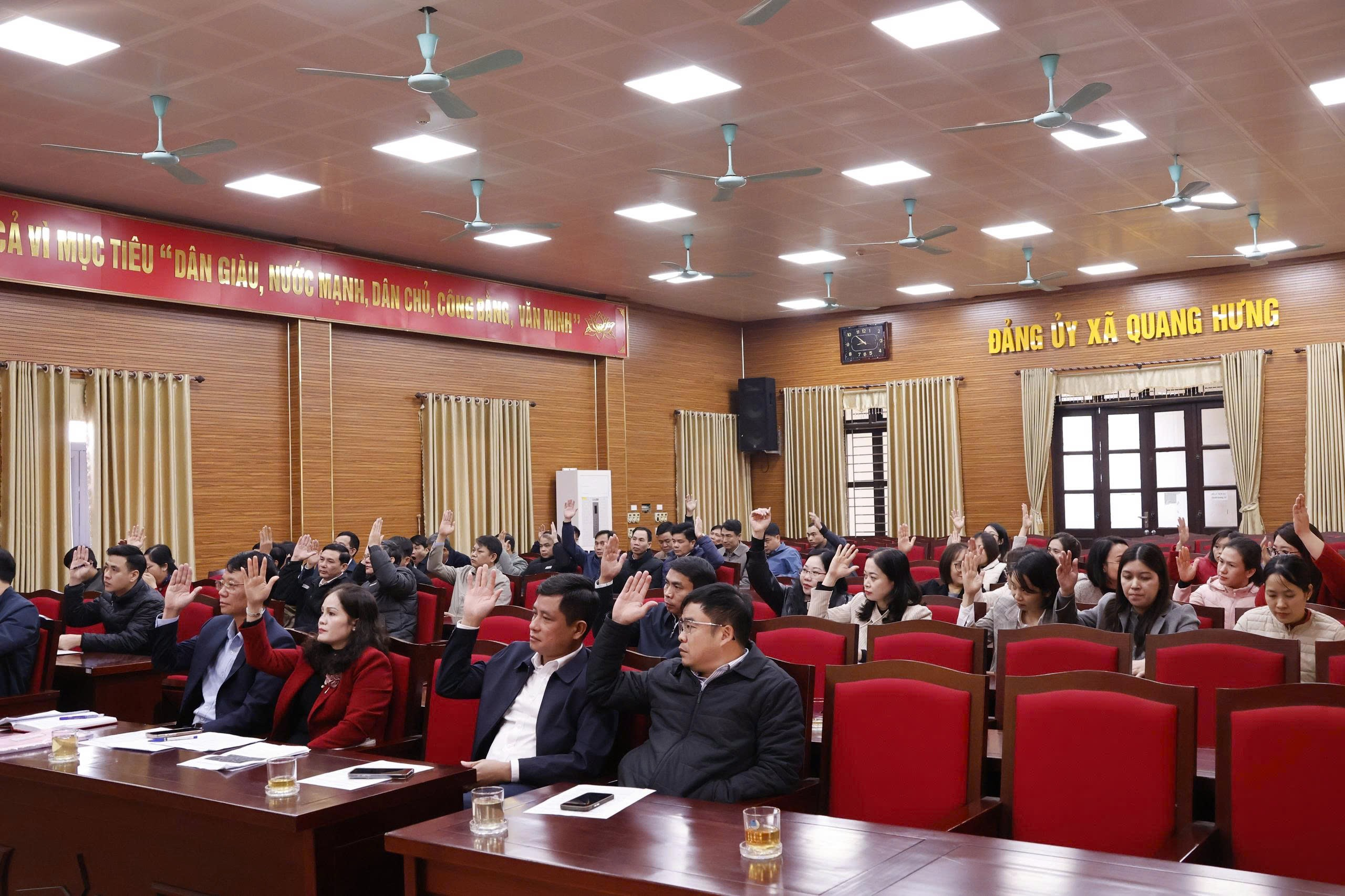 Hội nghị  liên tịch lấy ý kiến cử tri nơi công tác đối với người được dự kiến ứng cử đại biểu HĐND xã khoá XXIII,  nhiệm kỳ 2026- 2031