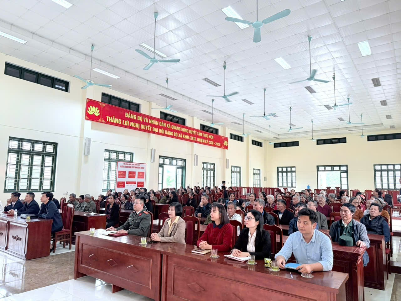 Người ứng cử đại biểu Hội đồng nhân dân xã khóa 23, nhiệm kỳ 2026 - 2031 thuộc đơn vị bầu cử số 03 tiếp xúc cử tri vận động bầu cử