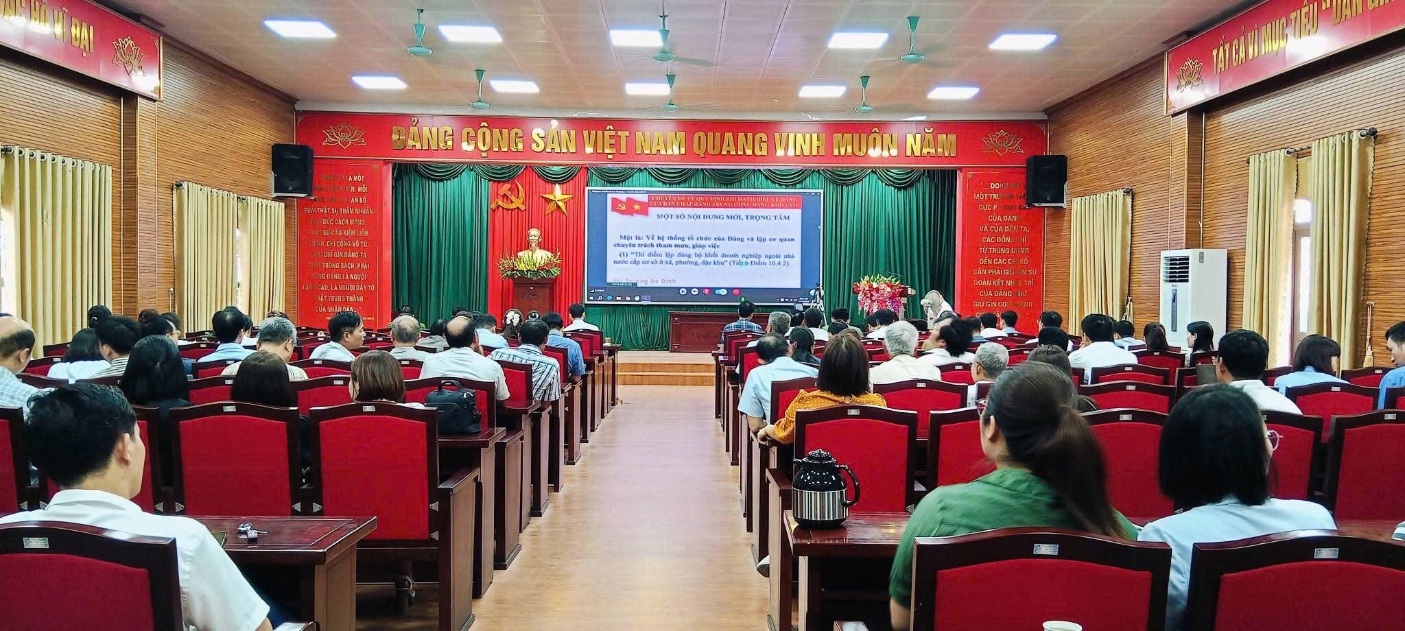  96 NĂM NGÀY TRUYỀN THỐNG NGÀNH TỔ CHỨC XÂY DỰNG ĐẢNG – GIỮ VỮNG NỀN TẢNG, NÂNG CAO CHẤT LƯỢNG CÔNG TÁC XÂY DỰNG ĐẢNG TỪ CƠ SỞ