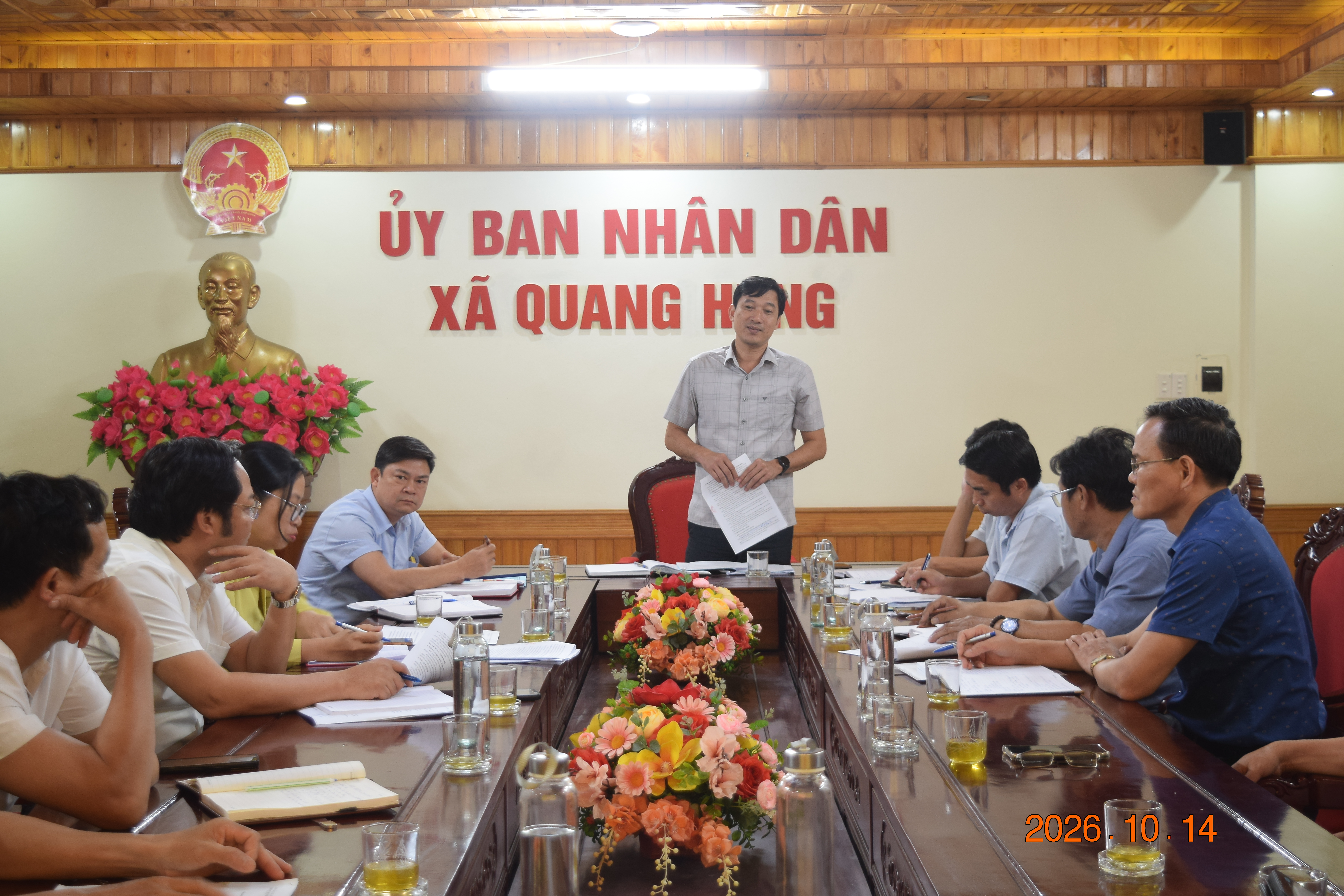 Họp giao ban Ủy ban nhân dân xã Quang Hưng
