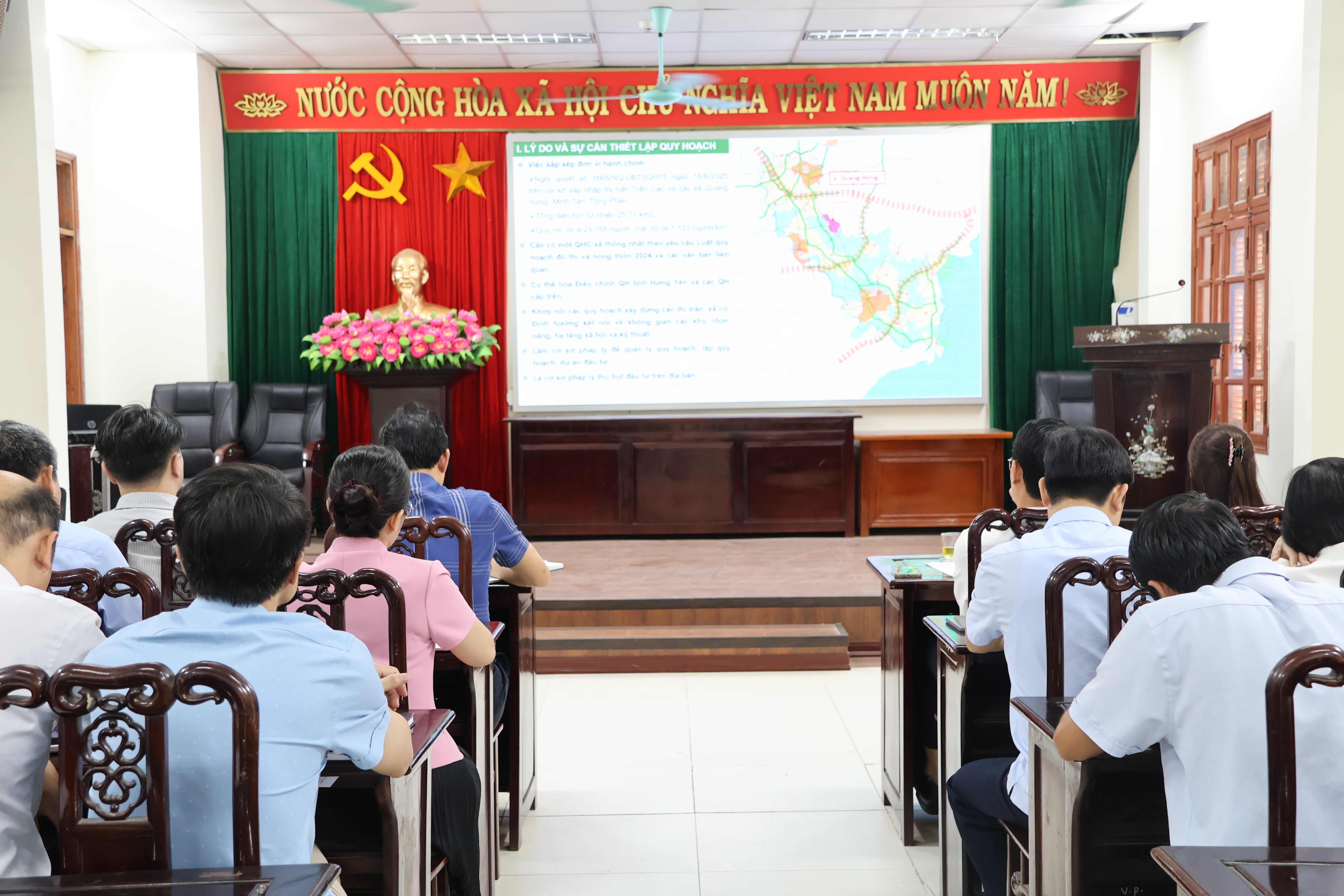 QUANG HƯNG: THẢO LUẬN, CHO Ý KIẾN ĐỐI VỚI ĐỒ ÁN QUY HOẠCH CHUNG XÃ ĐẾN NĂM 2050